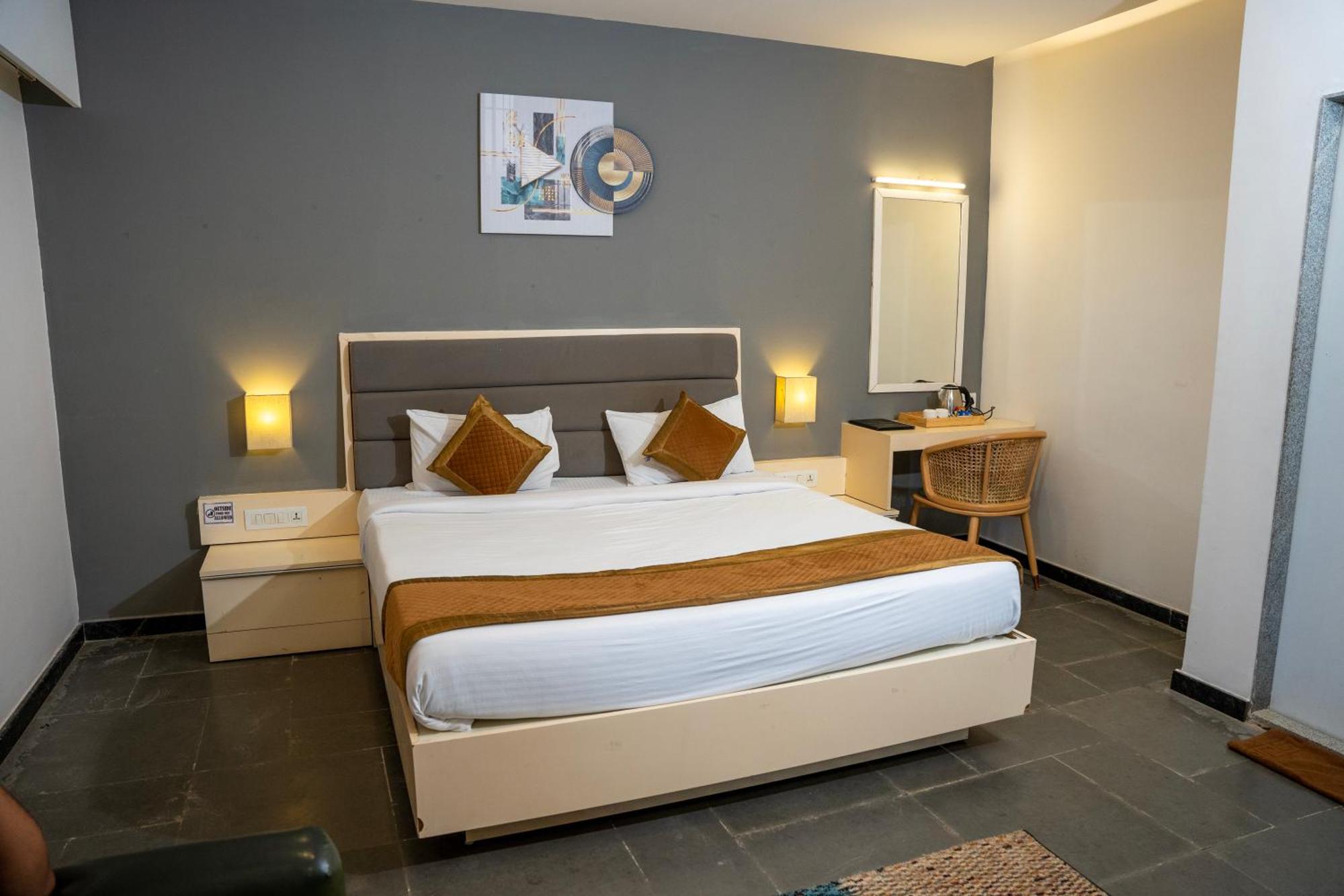 Hotel Dwarawata Dharwad Luaran gambar