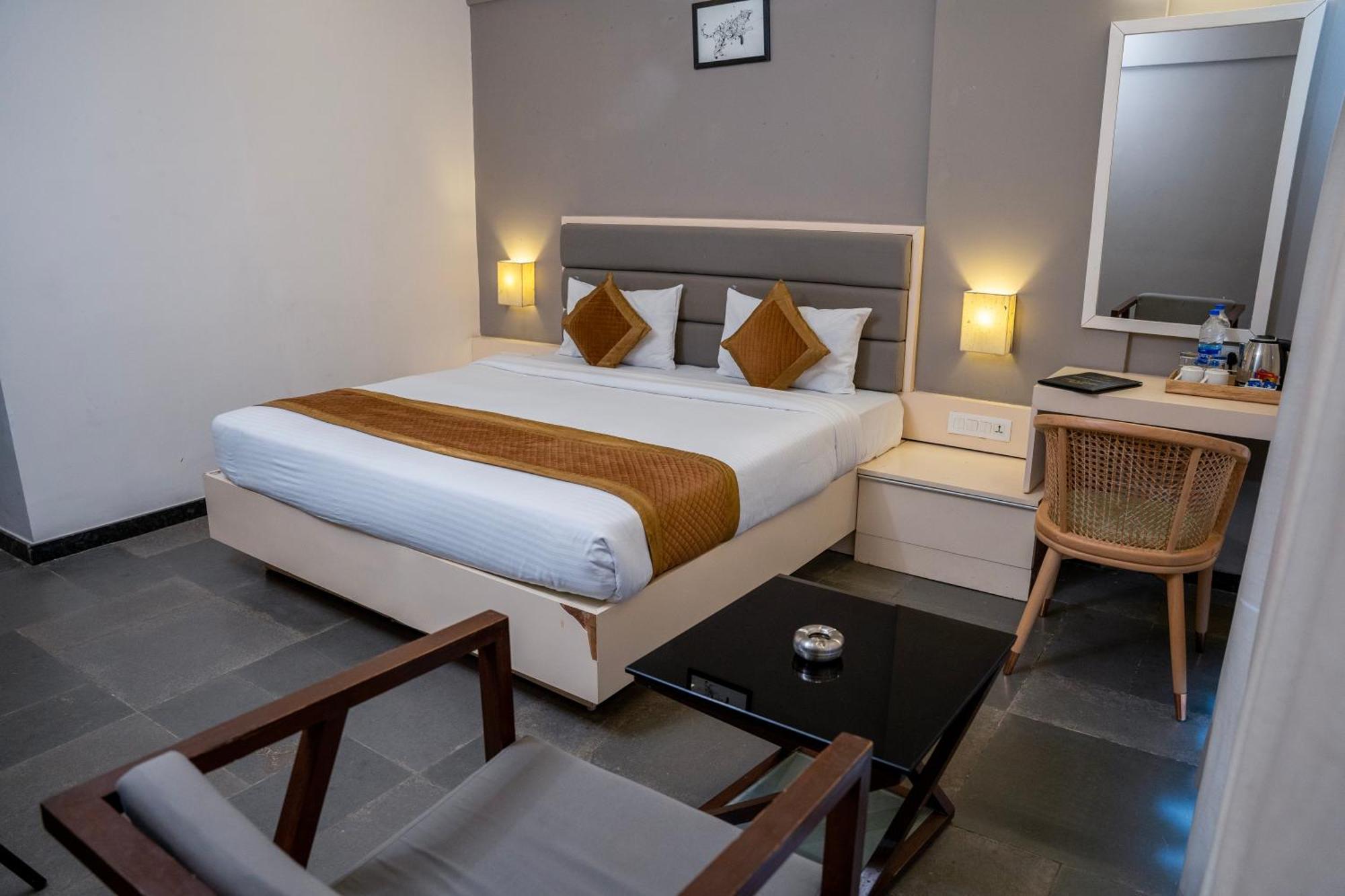 Hotel Dwarawata Dharwad Luaran gambar