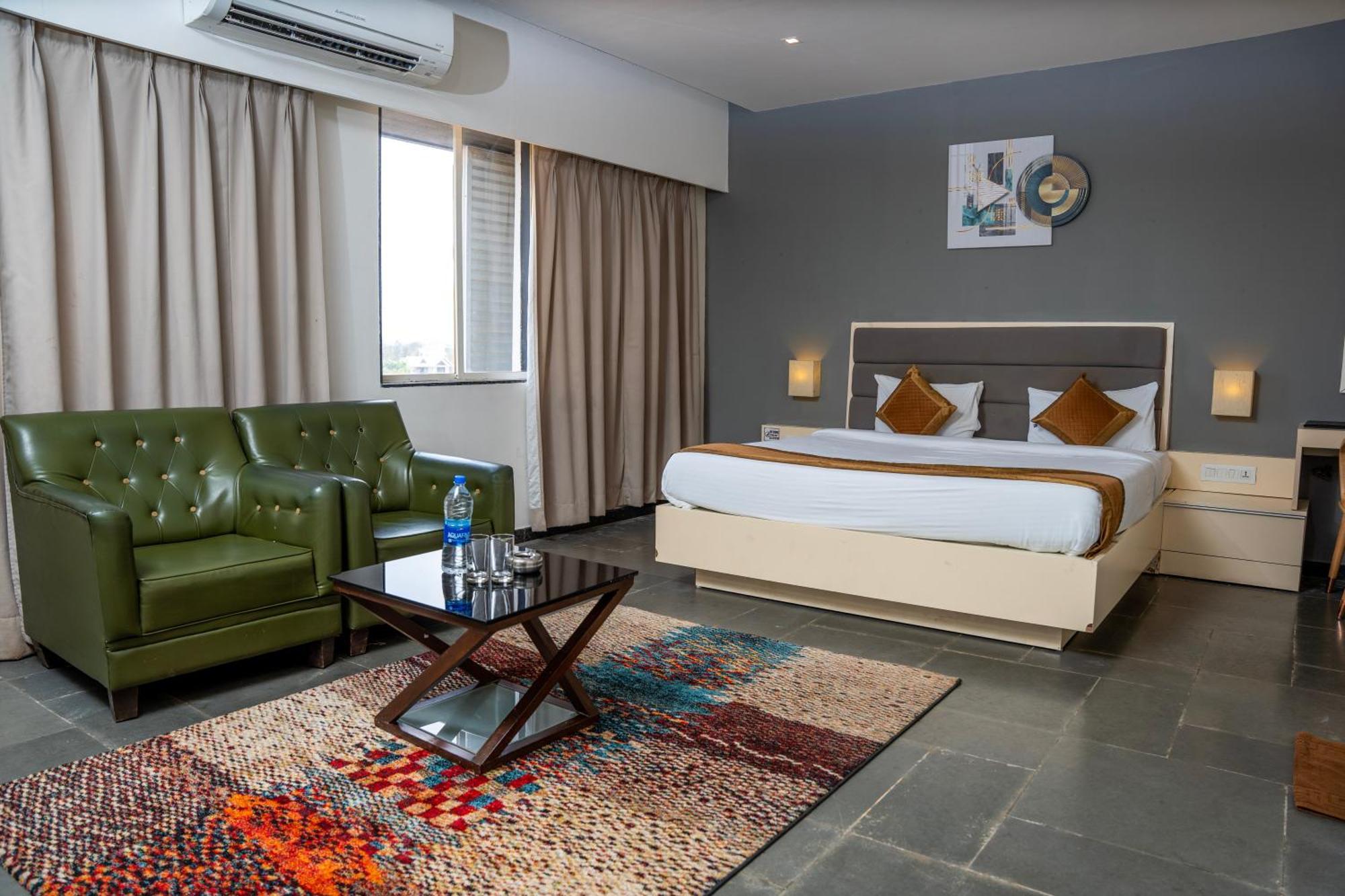 Hotel Dwarawata Dharwad Luaran gambar