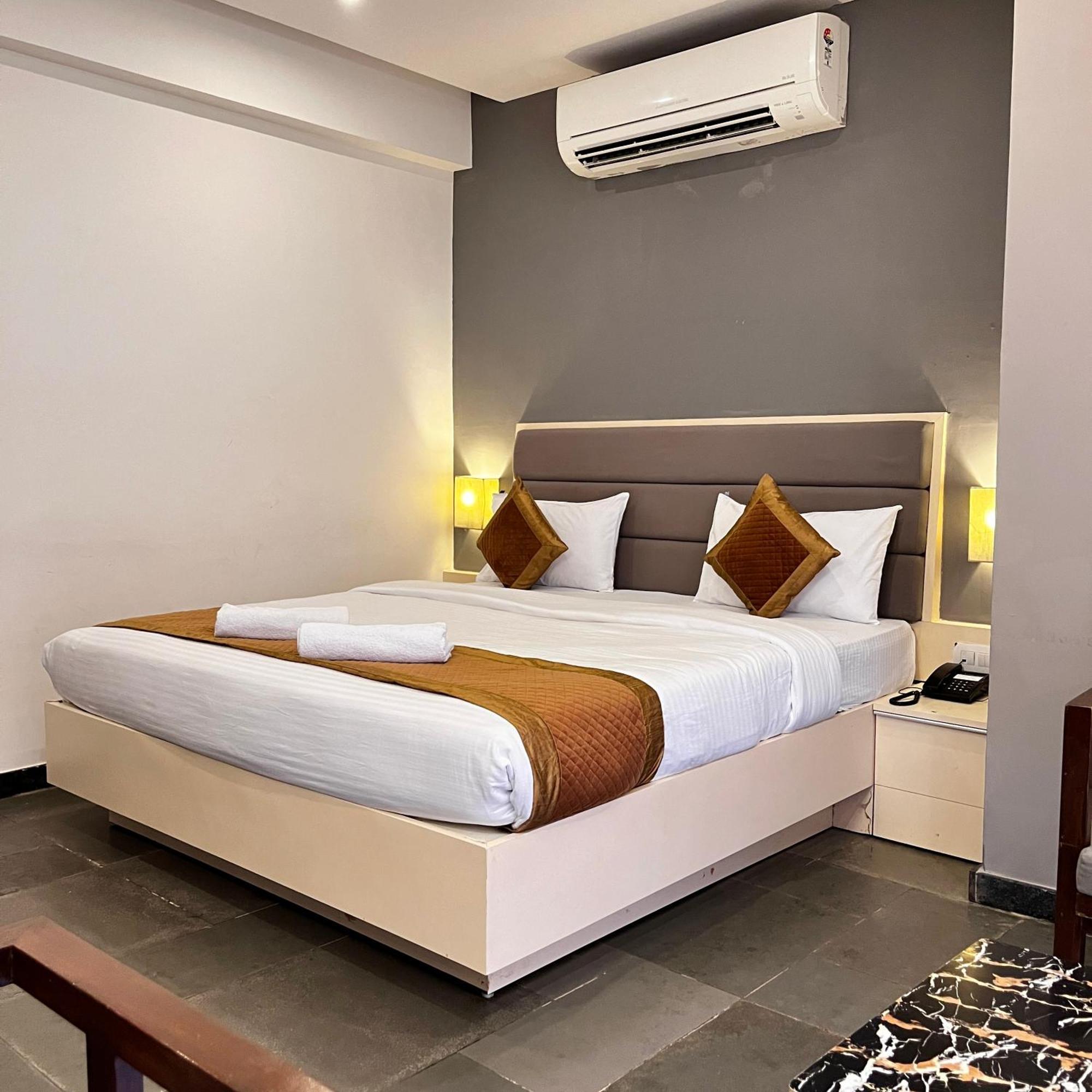 Hotel Dwarawata Dharwad Luaran gambar